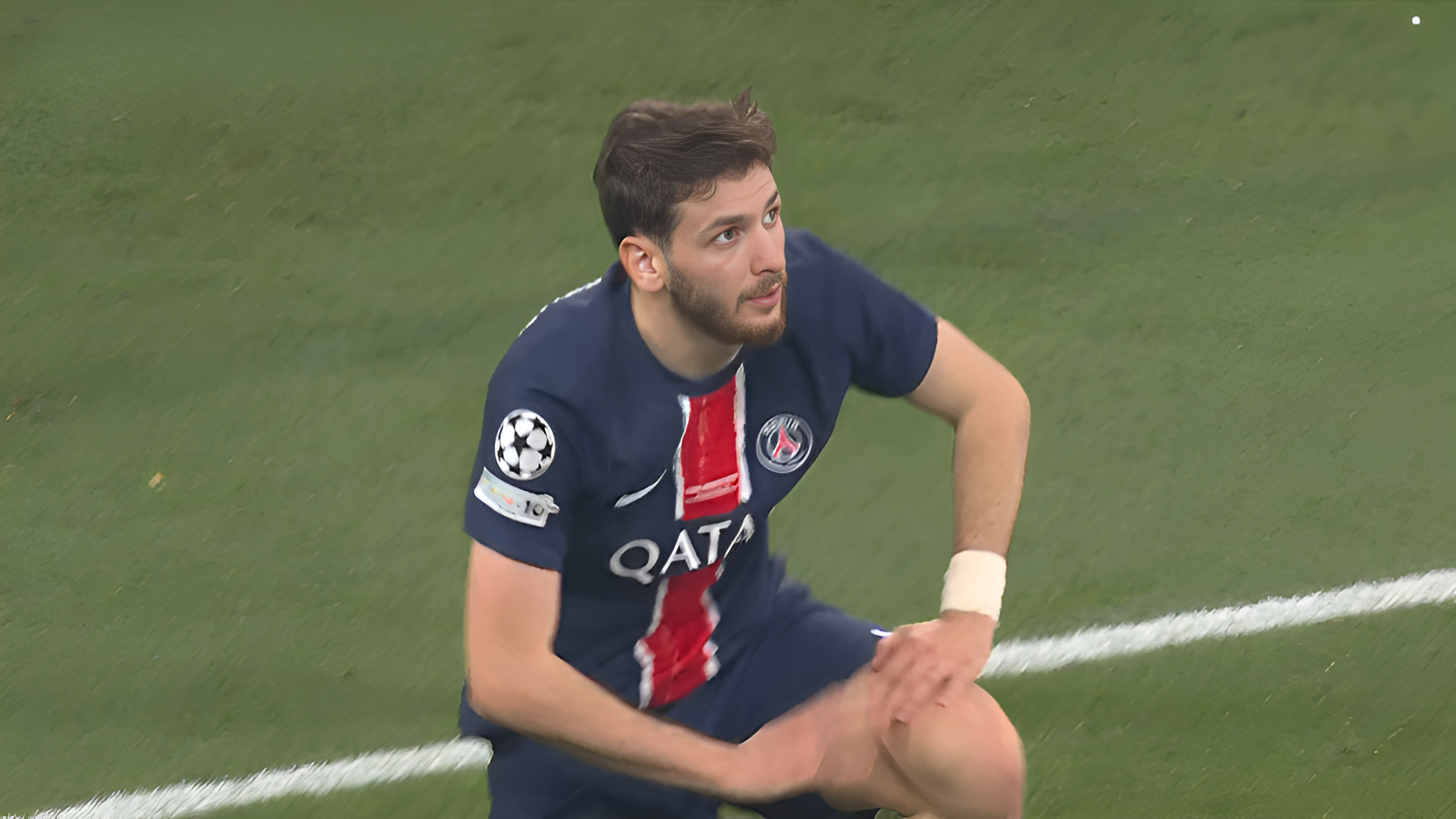 爱游戏APP- 皇家社会对巴黎圣曼 